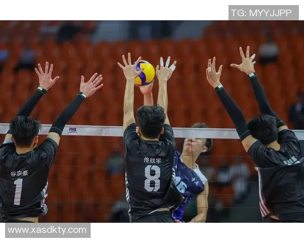 重庆排球队创下排球耐力新纪录引发热议与关注